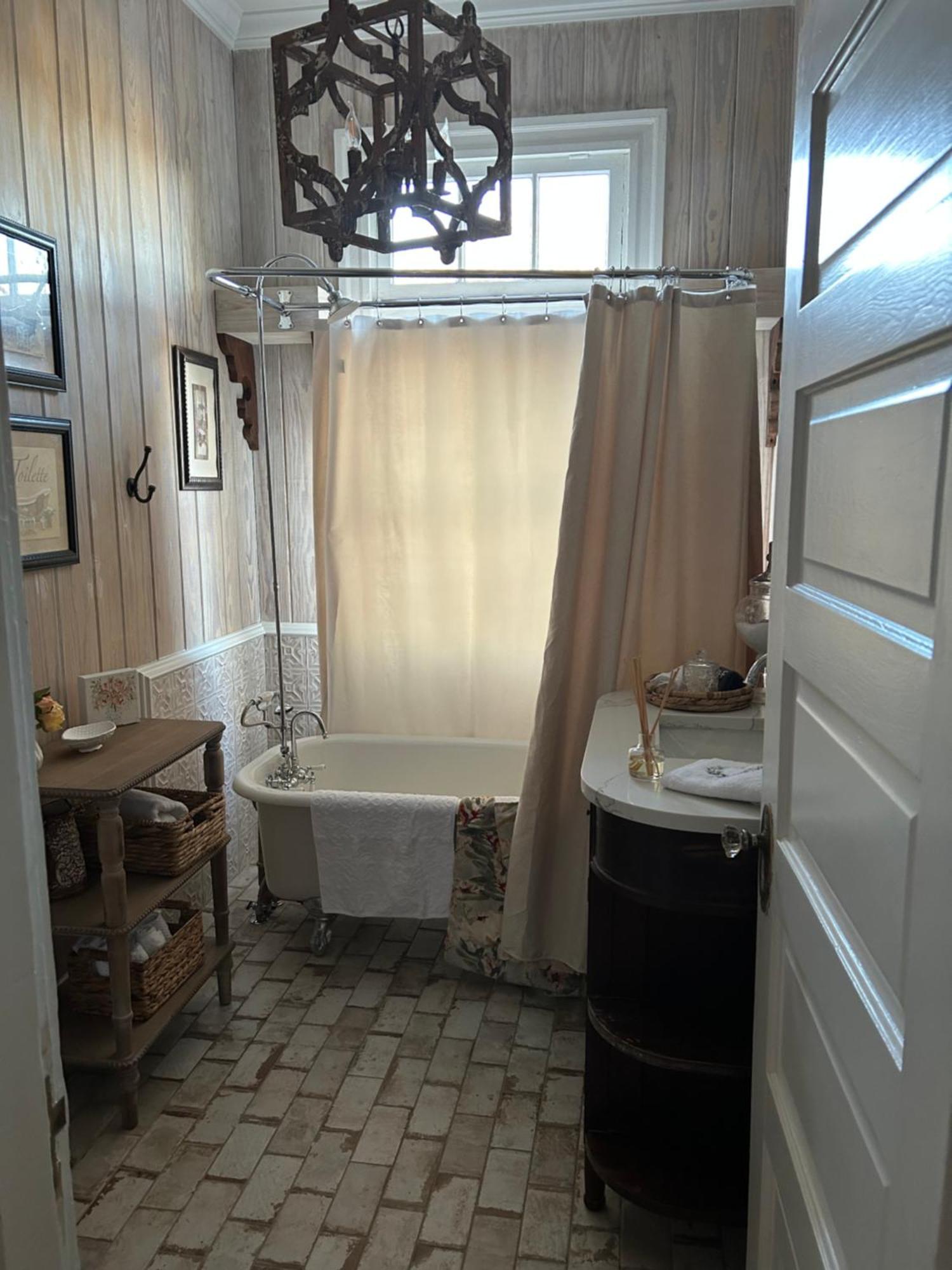 Jenny'S Downtown Hideaway Bed And Breakfast Laurel Luaran gambar